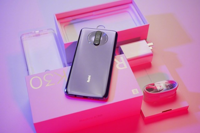 绝对闪爆 红米官方曝Redmi K30 Pro外观设计