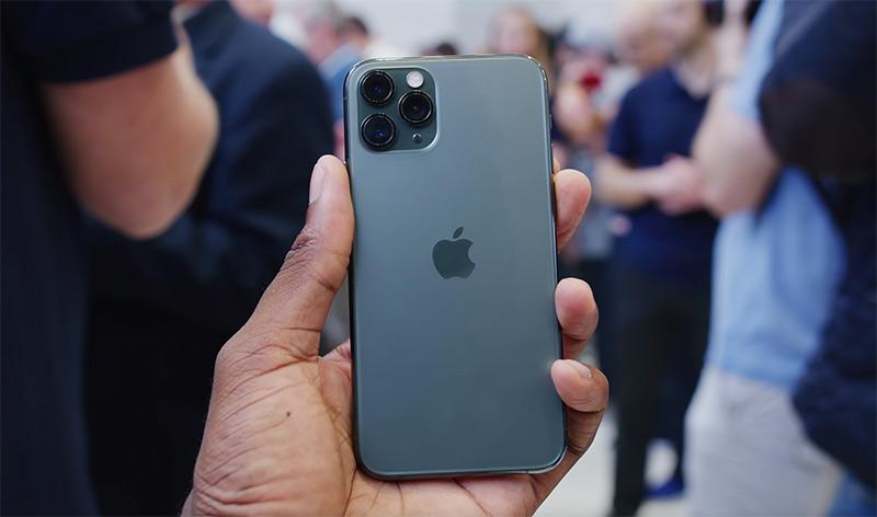 苹果  iPhone XS手机的iOS系统不给更新怎么回事？
