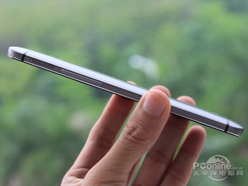 HTC M8 Eye和小米4区别