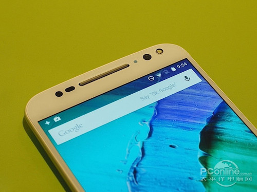Moto X Style有前置摄像头吗？有闪光灯吗？