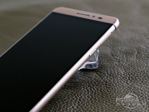 酷派锋尚MAX摄像头像素是多少