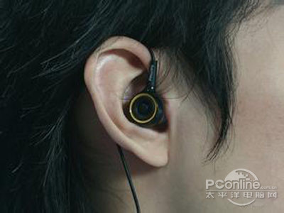 耳机怎么佩戴才是正确的？耳机正确佩戴方式
